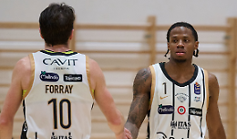 All'Aquila non riesce l'ennesima rimonta, Sassari sbanca la BTS Arena dopo un supplementare