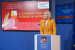 "Il consenso non si scioglie in un drink": iniziativa a Venezia per la prevenzione della violenza di genere e del 'Drink Spiking'