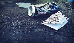 Abbandonano i rifiuti all&rsquo;isola ecologica: multati due responsabili a Preore