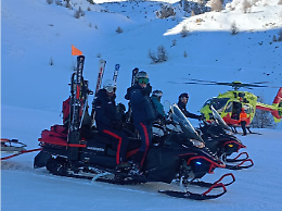 Pattuglie dei carabinieri al Passo del Tonale tra soccorsi in pista e controlli sulle norme di sicurezza