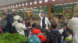 Ripartono le visite al Mercato Agro Alimentare di Padova: i primi ospiti del 2026 sono i bimbi dell'Istituto Comprensivo Arcobaleno