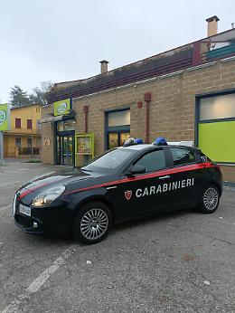 Fuga spericolata a Montebelluna: arrestato pusher dopo inseguimento e incidente