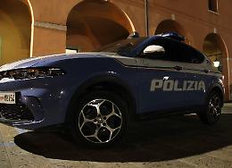 Venezia, si presenta in Questura mentre l&rsquo;ex denuncia: arrestato per resistenza a pubblico ufficiale