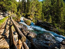 Il ponte sospeso in Trentino: un'esperienza da brivido a Madonna di Campiglio