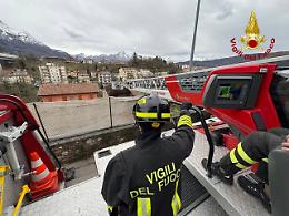 Raffiche di vento continuano a colpire il Bellunese, oltre 40 interventi dei Vigili del fuoco in poche ore