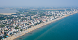 Jesolo in &ldquo;zona rossa&rdquo; per Pasqua: controlli anti-alcol e monitoraggio dei bus