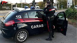 Brugine, 41enne minaccia clienti di un bar con le forbici: denunciato dai Carabinieri