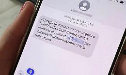 Attenzione agli sms ingannevoli: crescono le segnalazioni di messaggi falsi che chiedono di chiamare numeri a pagamento