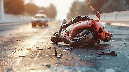 Incidente a Isola Vicentina: scontro tra auto e moto, centauro grave e trasportato in ospedale 