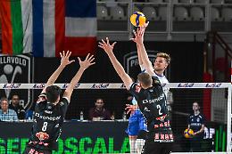 Stagione finita per la Sonepar: Monza passa in tre set alla Kioene Arena