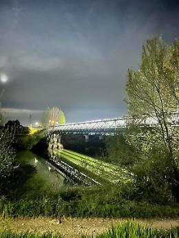 Pi&ugrave; luce sulla passerella ciclopedonale tra Saonara e Villatora: sicurezza, sostenibilit&agrave; e valorizzazione

Se vuoi, posso proporti altre varianti pi&ugrave; brevi o pi&ugrave; giornalistiche.