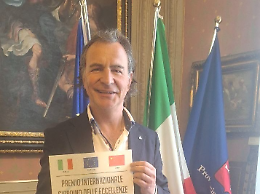 Il "pianista fuori posto" Paolo Zanarella premiato a Perugia con il riconoscimento internazionale "Eccellenze d&rsquo;Italia"