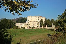 Alla scoperta del Castello del Catajo: un viaggio tra storia, leggende e bellezze del parco