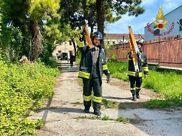 Crollo parziale in una palazzina al Lido di Venezia, quattro operai feriti