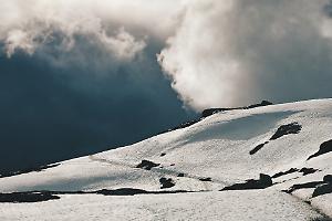 Valanga sul Monte Mulaz, paura nelle Pale di San Martino: nessun coinvolto