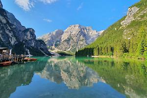 Trentino in fiore: il weekend tra maratone vista lago e il "paradiso bianco" della Val di Non