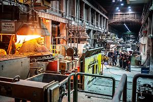 Furto di metalli in una fonderia del Vicentino, due arresti dei Carabinieri e cinque persone in fuga nei campi