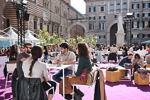 Vinitaly 2026: chiude con 90.000 visitatori, successo per la 58° edizione