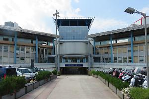 Aggressione al Pronto Soccorso di Trento: uomo arrestato dopo aver attaccato sanitari e carabinieri