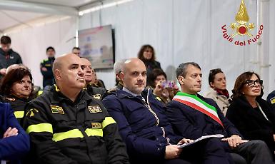 Emergenze NBCR, l&rsquo;Italia rafforza lo scudo europeo: presentata a Verona la nuova flotta hi-tech dei Vigili del fuoco