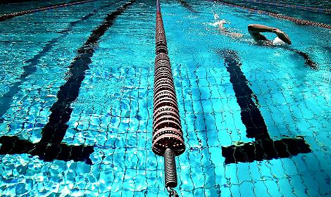 Trento, modifiche agli orari delle piscine per domenica 29 marzo