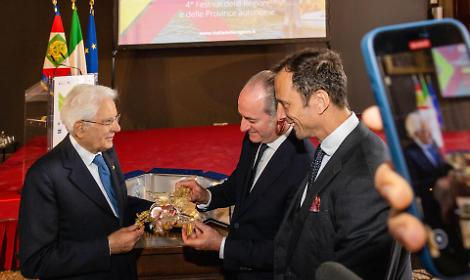 Fedriga e Zaia (a destra) con Mattarella (a sinistra)