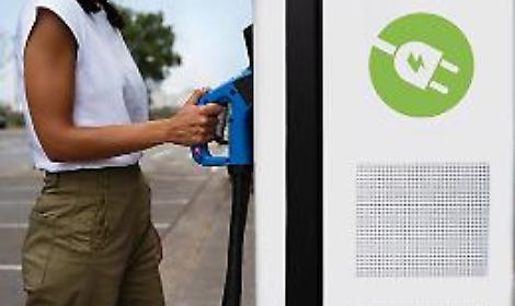 Accordo con Enel per le colonnine elettriche, edifici efficientati: ecco il green a Saonara