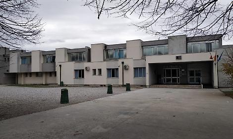 La scuola media Canova a Loreggia