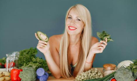 La sostenibilit&agrave; nel piatto: cosa c&rsquo;&egrave; davvero dietro i cibi &ldquo;green&rdquo;