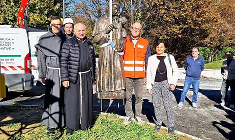 Restaurata la statua di Sant' Antonio