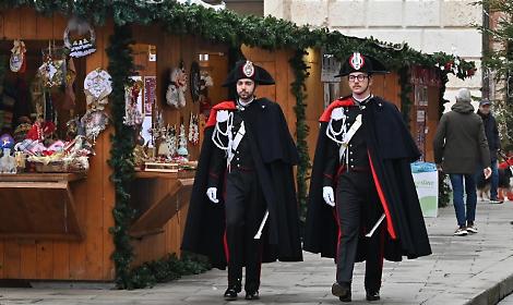 Due Carabinieri in Grande Uniforme