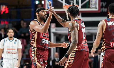 L&rsquo;Umana Reyer domina Napoli: vittoria 106-96 nel match prenatalizio