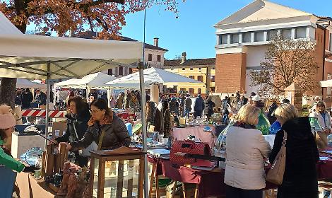 Torna MercartiNoale, un viaggio tra antiquariato, vintage, collezionismo e i sapori della tradizione