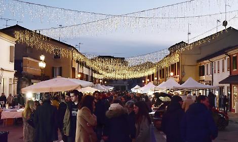 A Mirano una domenica tra vintage e saldi grazie a Comune e Confcommercio