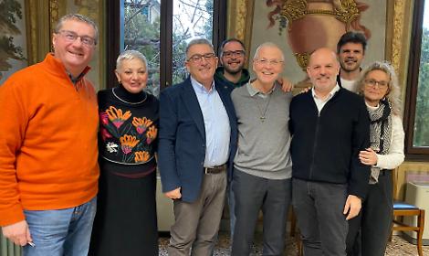 Don Dante con la Giunta Comunale di Campagna Lupia