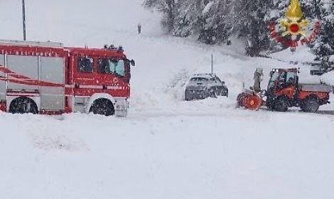 Maltempo a Belluno: oltre 40 interventi dei Vigili del Fuoco per neve e incidenti