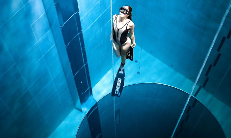 &Egrave; in Veneto la piscina pi&ugrave; profonda del mondo: ecco dove si nasconde l&rsquo;abisso dei record, Y-40