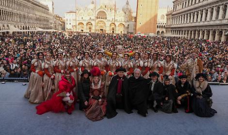 Venezia si trasforma in palcoscenico di storia, arte e spettacolo