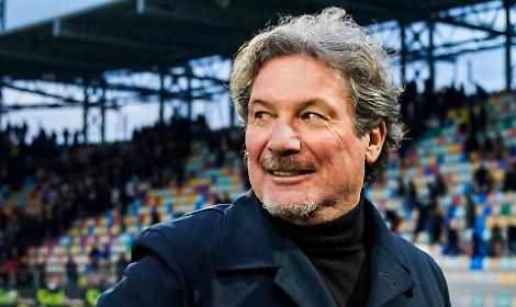 Bari-Venezia 0-3, lagunari corsari al San Nicola, vetta mantenuta ma Monza e Frosinone non mollano