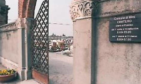 Cimiteri, arrivano le aree per le dispersioni delle ceneri