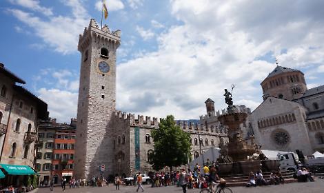 Il Carnevale di Trento entra nel vivo: sabato la grande sfilata di maschere e carri allegorici