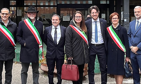 Visita del Presidente Stefani alle Case della Comunit&agrave; di Thiene e Schio: i progressi nel territorio