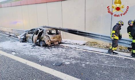 Povegliano, auto a Gpl in fiamme sulla Pedemontana