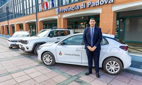 La Provincia di Padova rinnova il parco auto con tre nuove vetture elettriche e ibride
