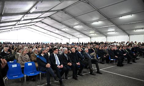 La cerimonia dell'avvio dei lavori