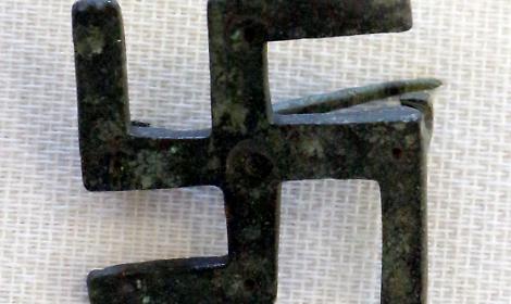 Arco, simboli nazisti all&rsquo;oratorio: l&rsquo;assessore invoca educazione e responsabilit&agrave;