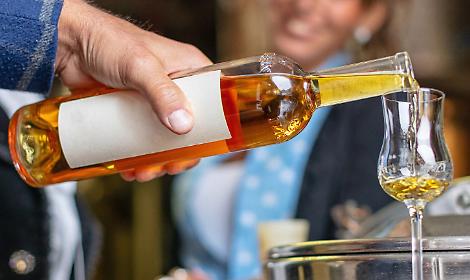 Giornata Internazionale della Grappa, il Trentino celebra la sua tradizione il 5 marzo