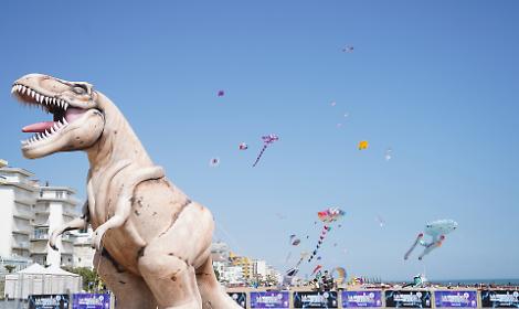 Jesolo Beach & Kite Festival: il tricolore prende il volo con la nazionale italiana di aquiloni acrobatici