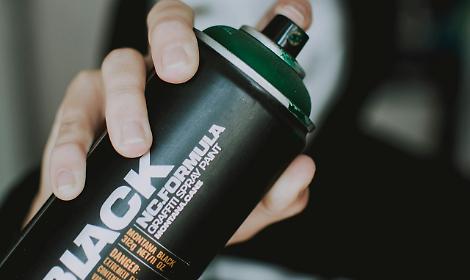 Vandali contro troupe televisiva durante il corteo a Padova