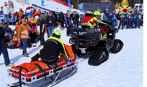 Malore alle gare paralimpiche di sci: donna soccorsa alle Tofane